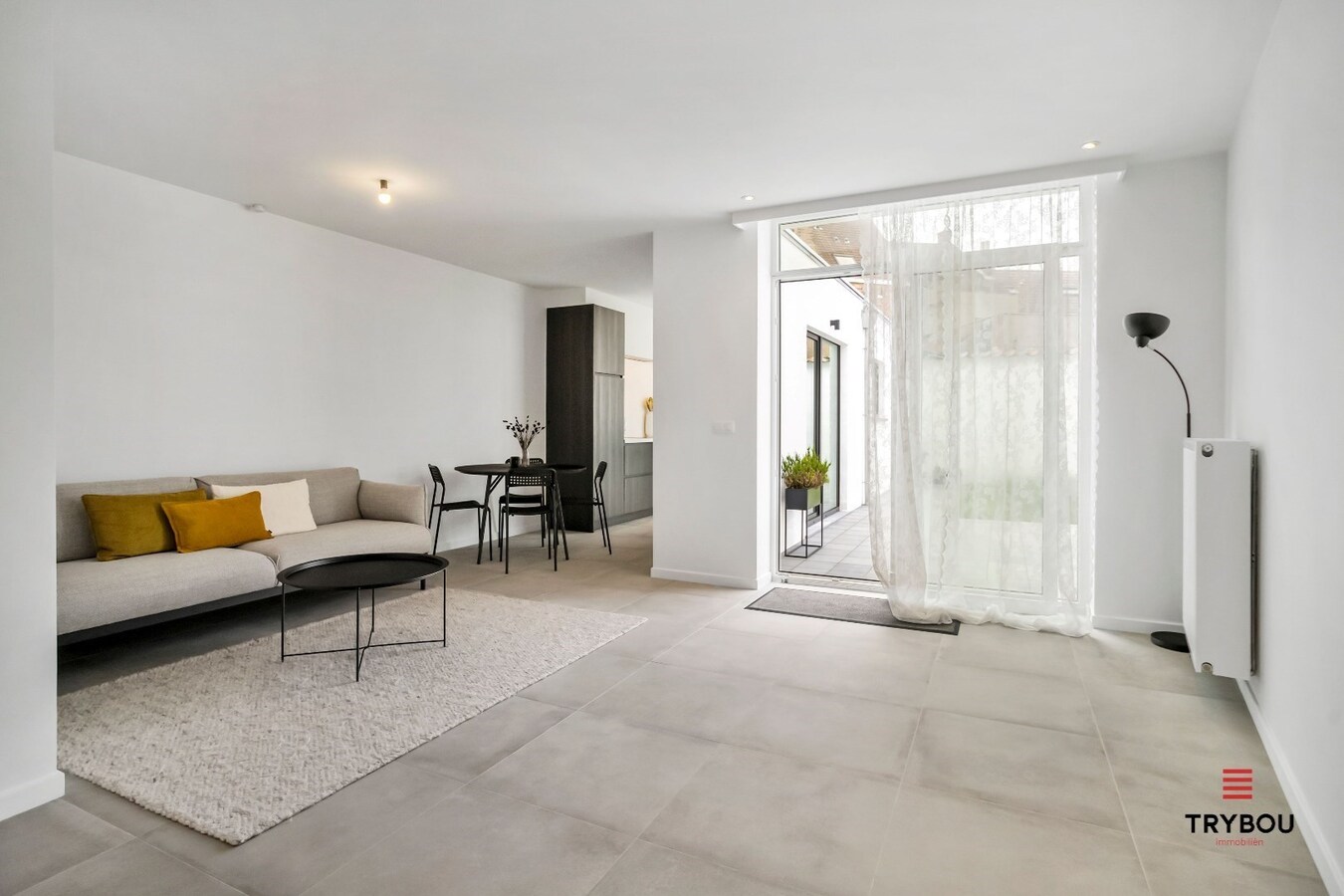 Recent gerenoveerde woning aan de stadsrand van Brugge 