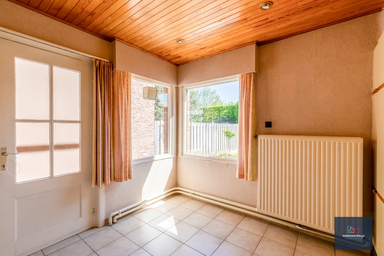 Gunstig gelegen woning met 3 slpk en aangename tuin 