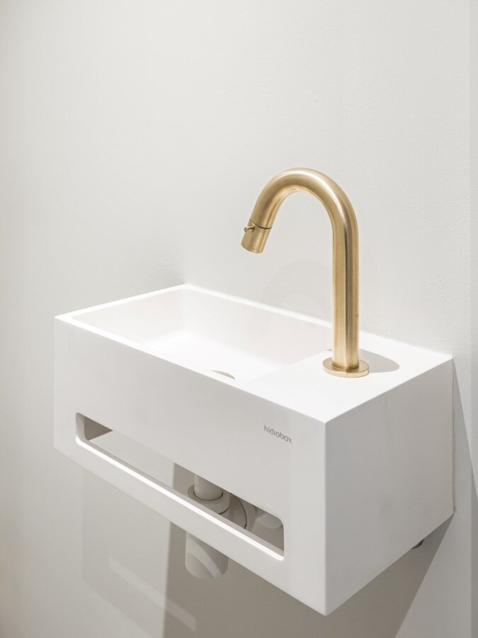 Appartement rénové et meublé à vendre à De Panne. 