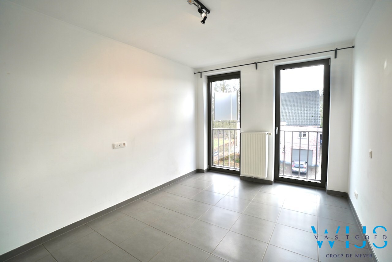 Prachtig appartement in het rustige landelijke OOSTEEKLO ! 