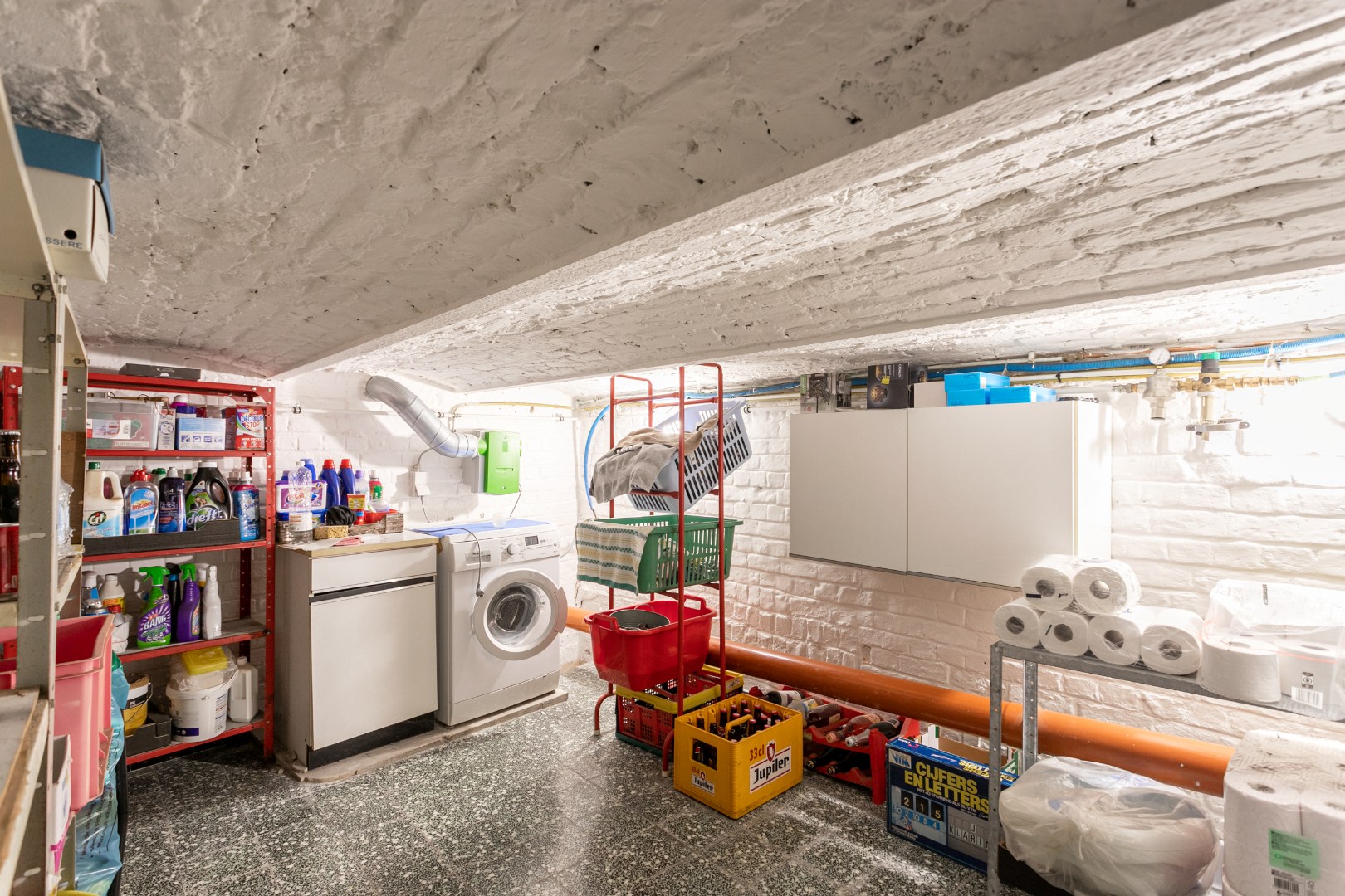 Woning met 2 slpk en ruime tuin (8a60) 