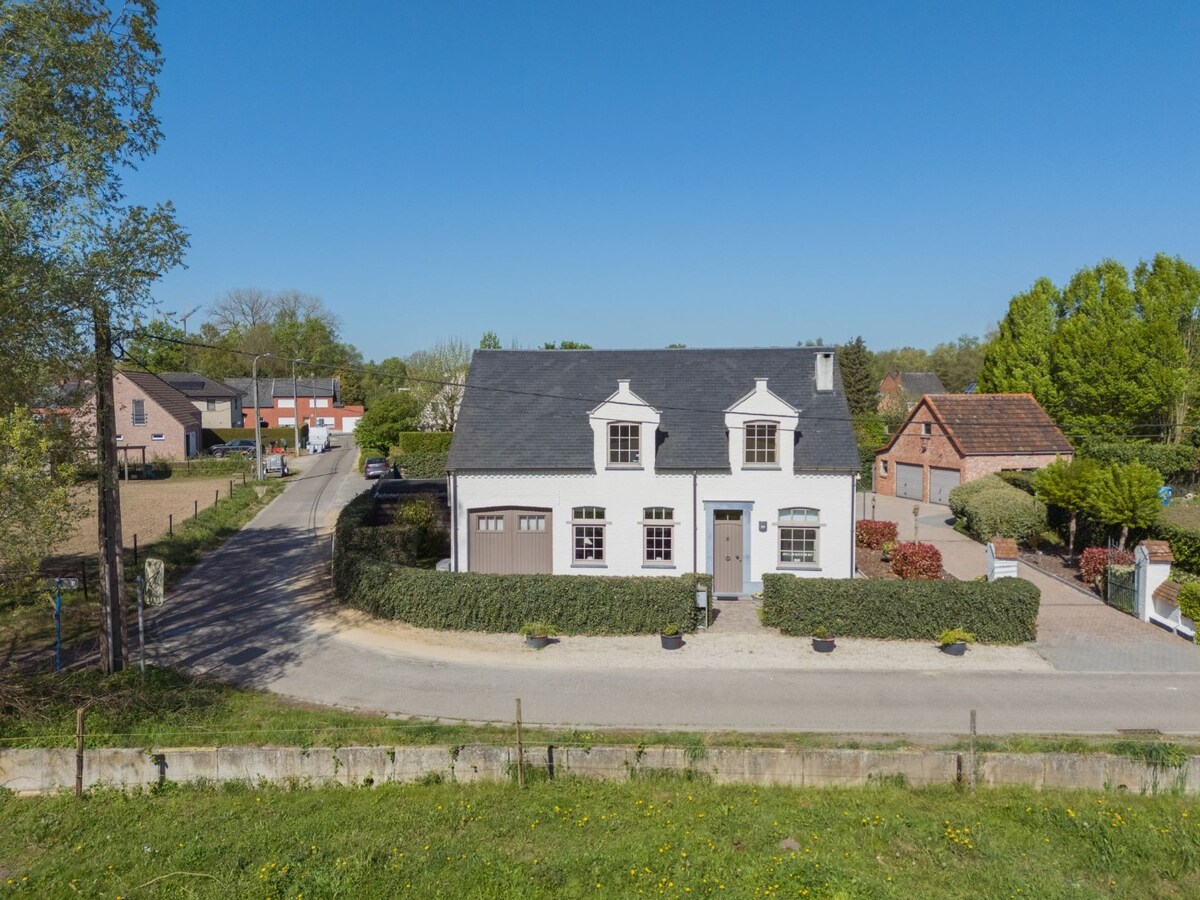 Charmante villa met drie slaapkamers en bijzonder rustige ligging (EPC B) 