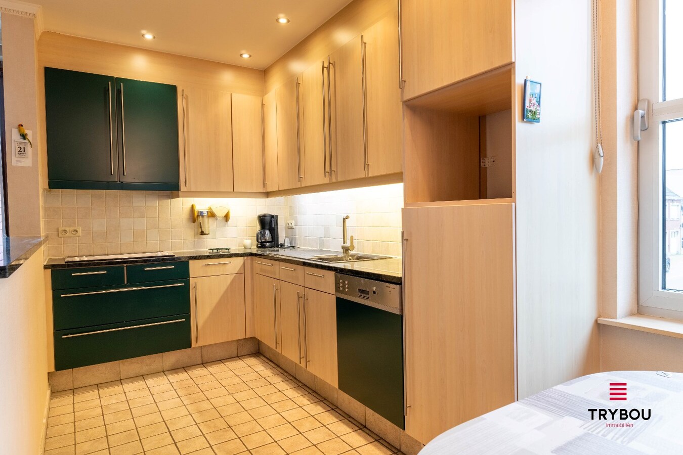 Ruim woon-appartement (120m²) met zicht op de Markt van Houthulst 