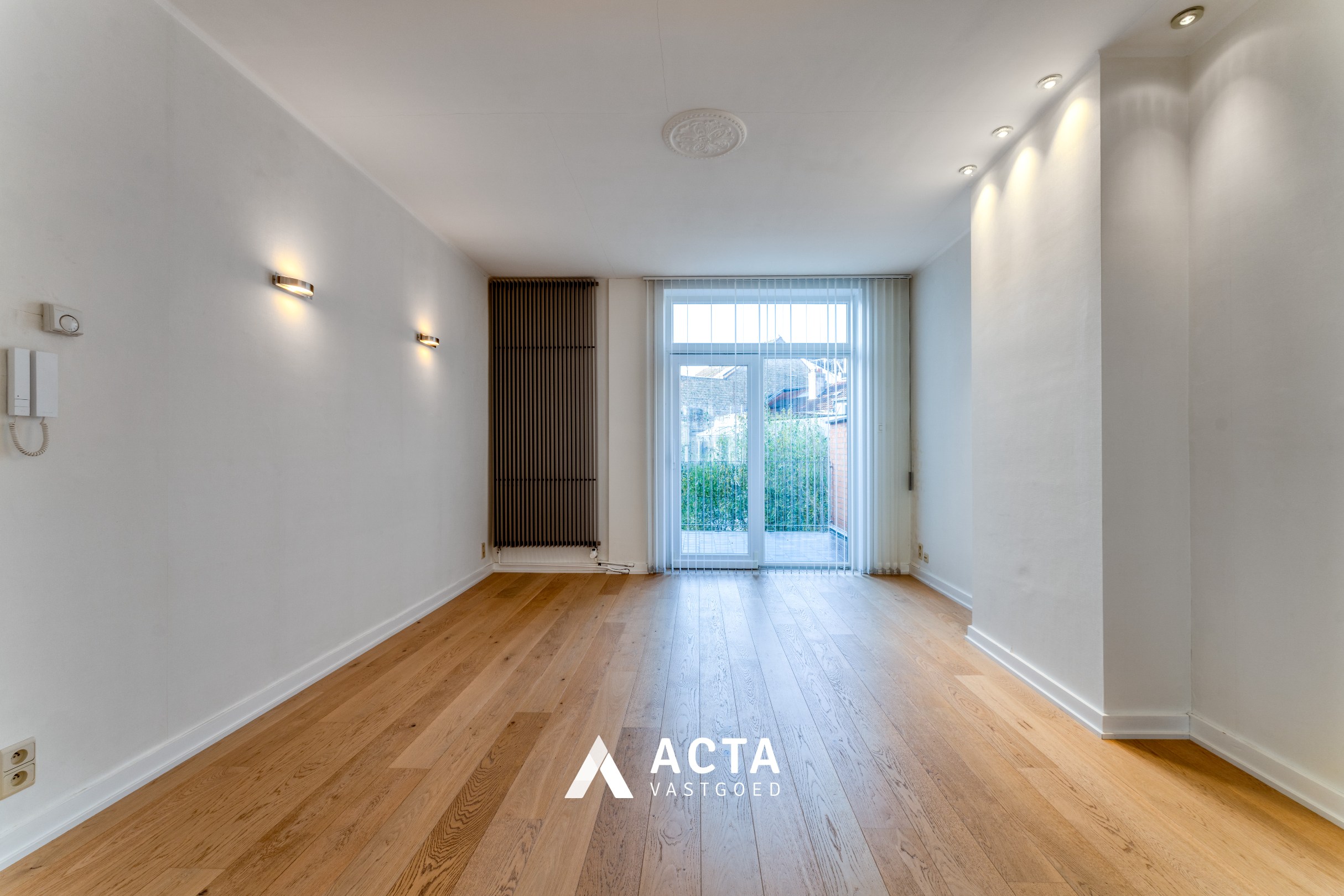 Charmant herenhuis- 3 slpk, praktijk +zonnige tuin 