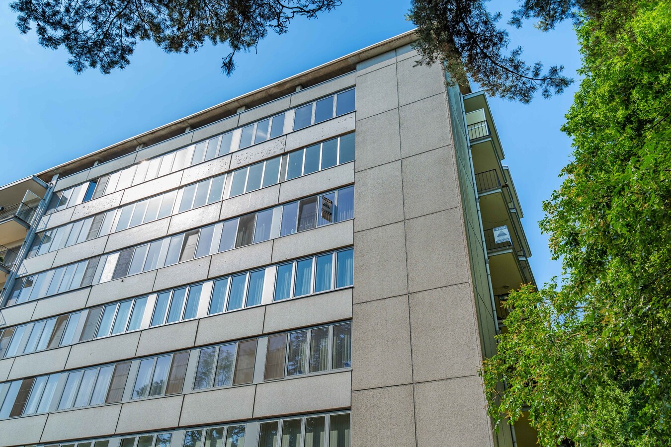 Ruim appartement (125 m²) met 3 grote slaapkamers. Centrum Genk! 