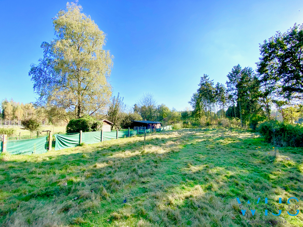 Te renoveren gezinswoning op een zonnig perceel van 1184m² te Wachtebeke ! 