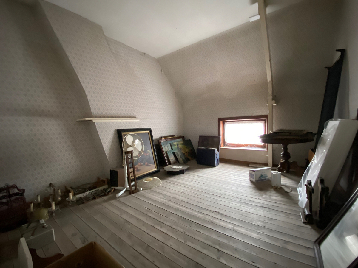 Woning met 4 slaapkamers garage en tuin te Koekelare 