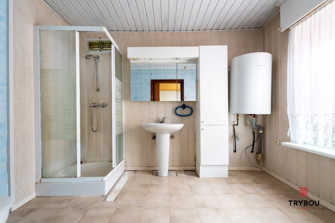 🏡 Te koop – te renoveren woning met veel potentieel in Houthulst 