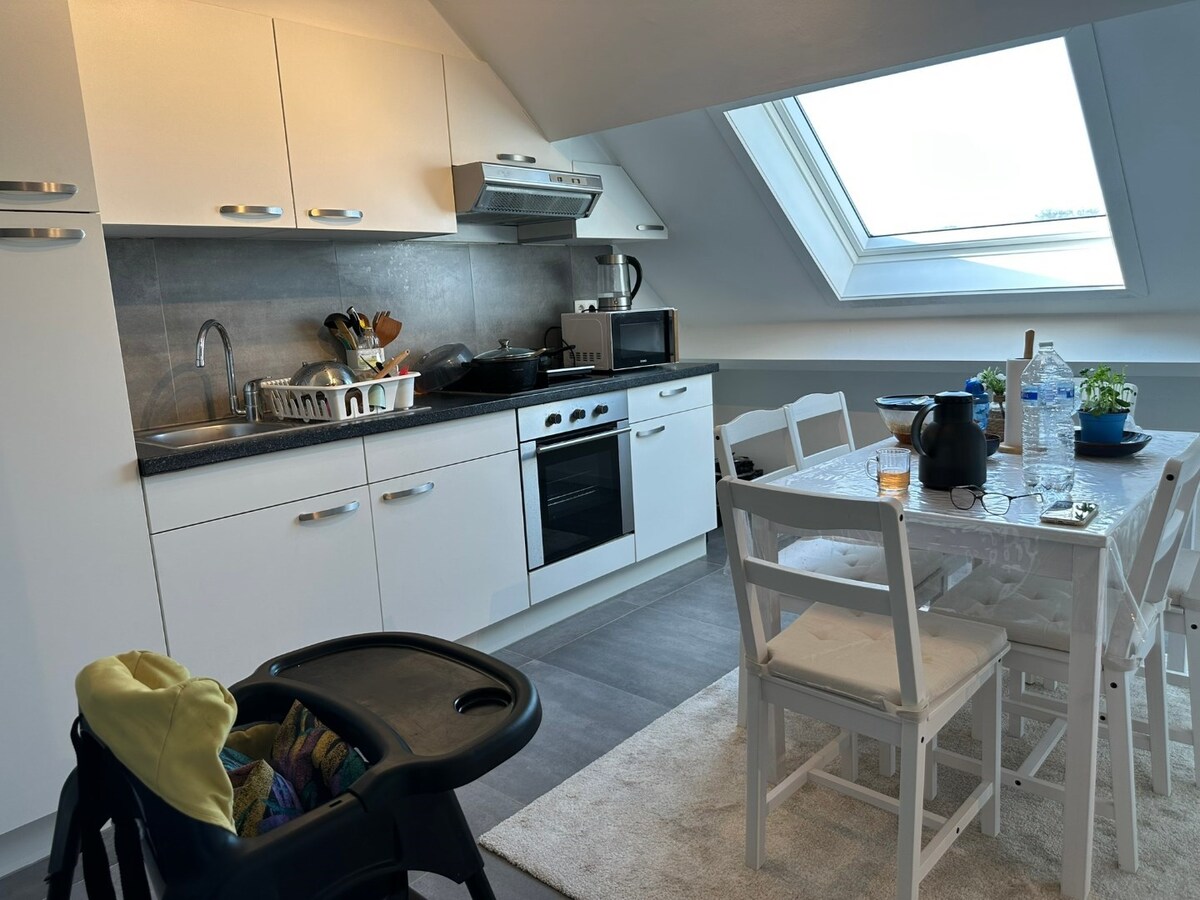 VERNIEUWD   appartement met 3 slaapkamers 