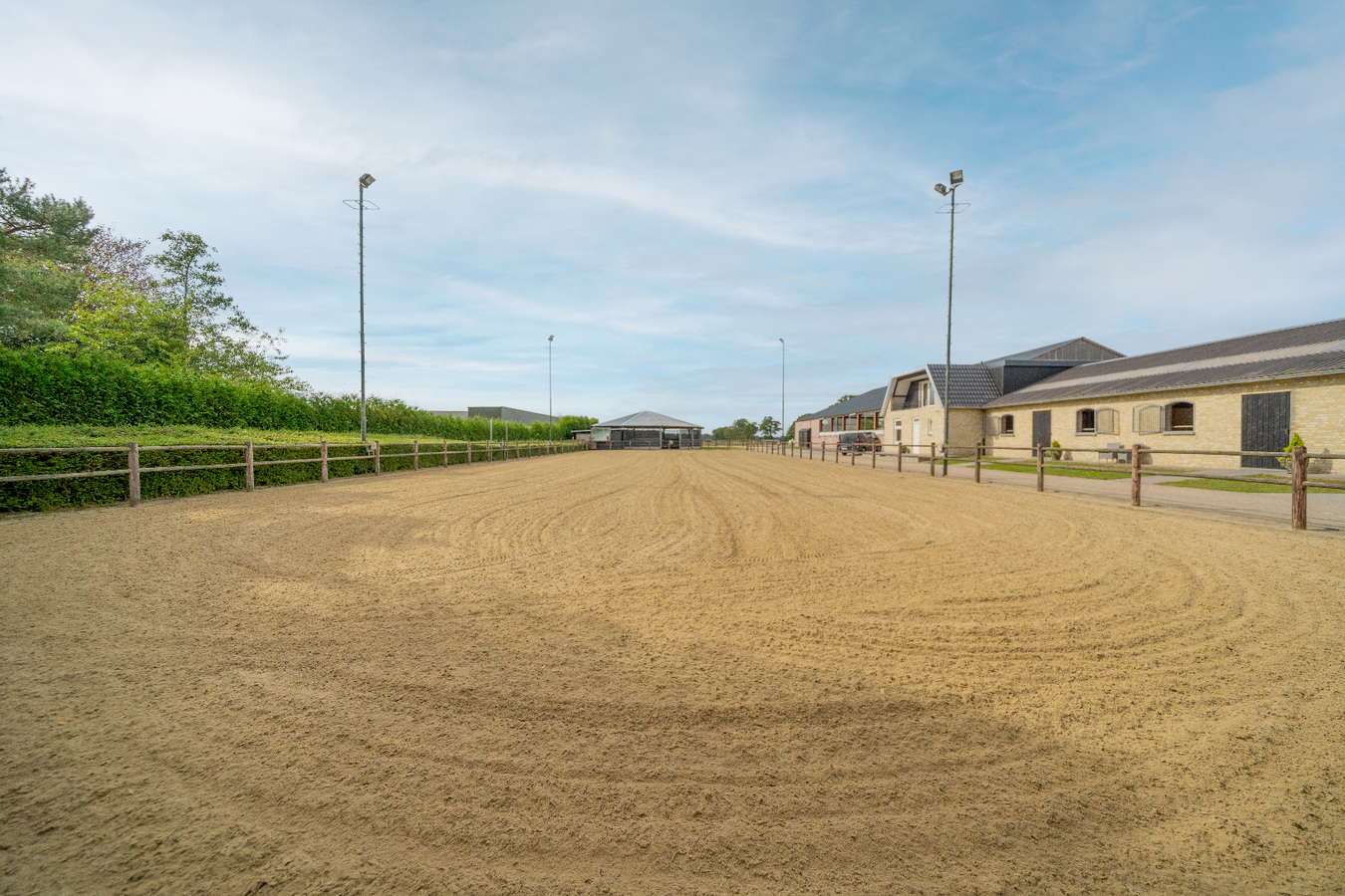 Stunning equestrian estate on approximately 3.5 ha/8.65 acres in Poppel 
