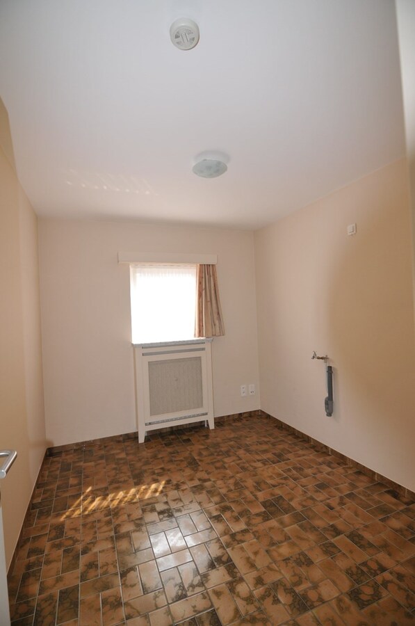 Ruim appartement 3 slaapkamers en garage 