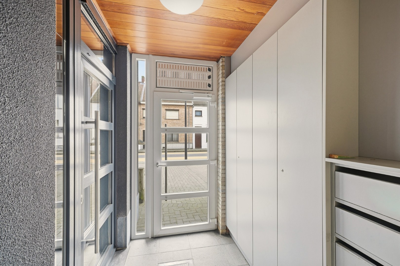 Investeringsopportuniteit: Duplexappartement (185 m²) met 2 zonneterrassen in hartje Oudenburg 