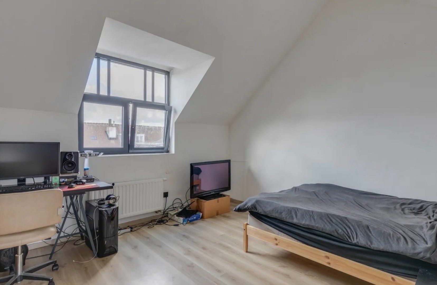 Vergunde en volledig verhuurde opbrengsteigendom op uitstekende locatie 