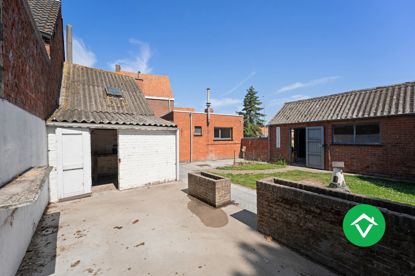 Woning met 3 slaapkamers en garage te Koekelare 