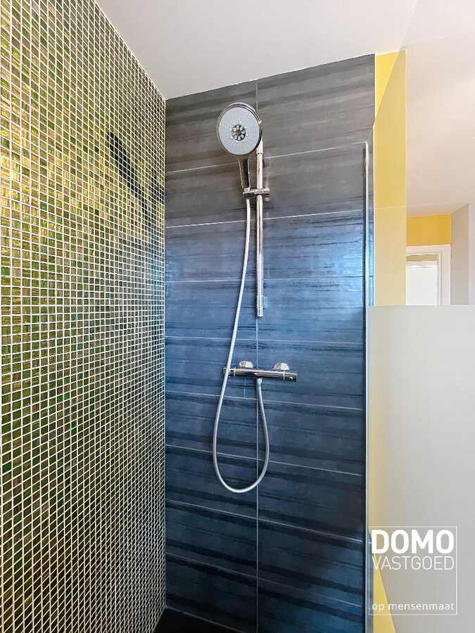 PRACHTIGE WONING MET 3 SLAAPKAMERS EN ZUIDGERICHTE TUIN 