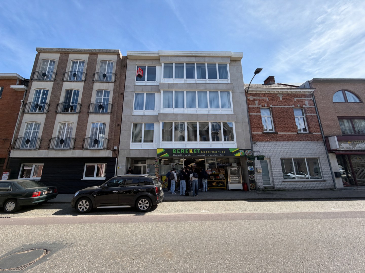 Centraal gelegen appartement met 2 slaapkamers en garage te Geel! 