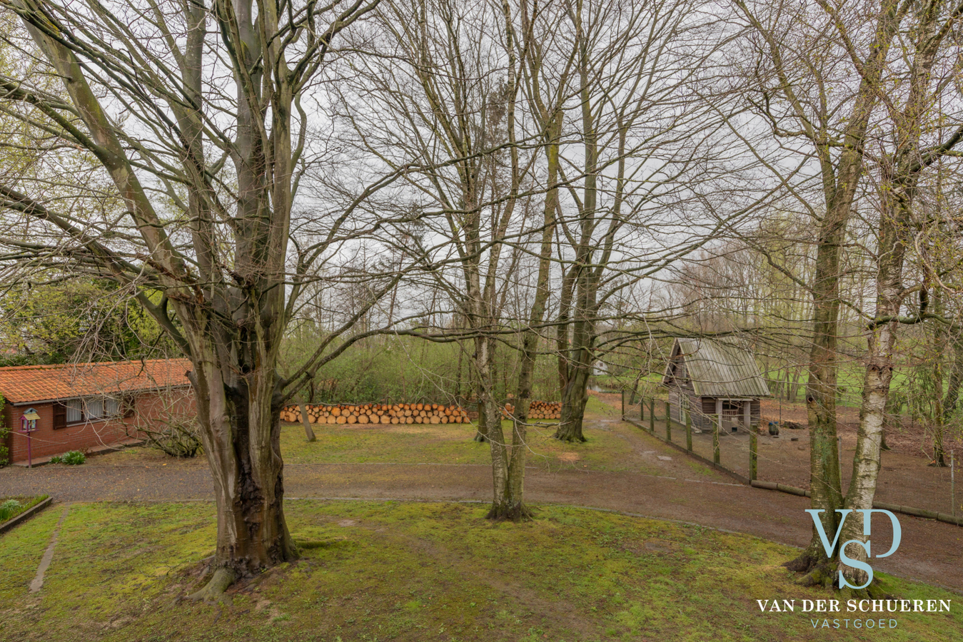 Exceptioneel gelegen eigendom in Makkegem. 