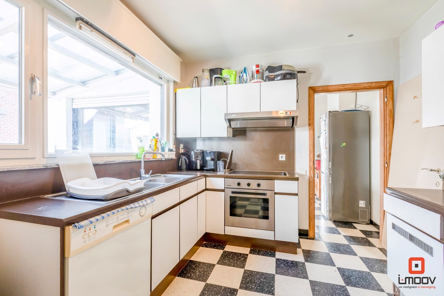 Ruime eengezinswoning met prachtige tuin en garage 