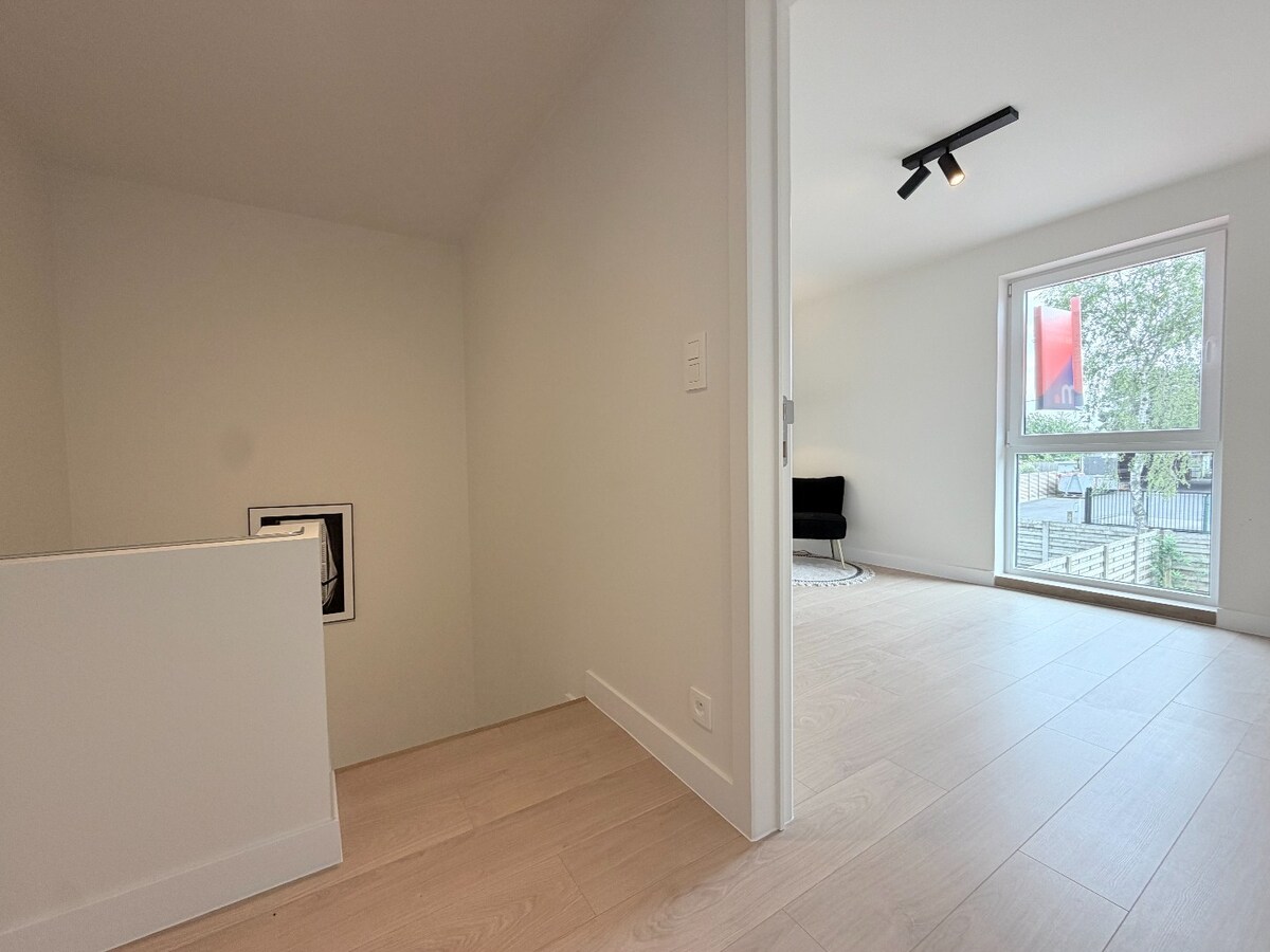 Fantastische 4-slaapkamerwoning in gegeerde buurt te Heule *** NONO INSPIRED *** 