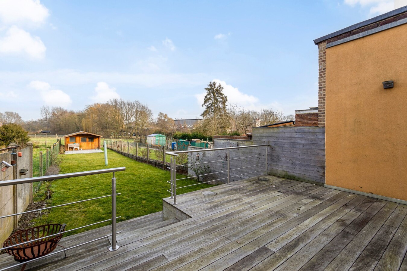 Instapklare burgerwoning met prachtige tuin - 4 slpks 