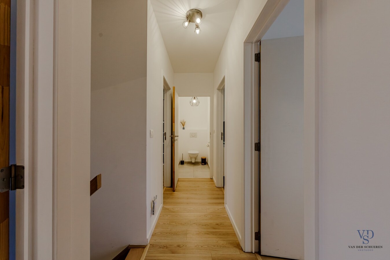 Recente, quasi-nieuwbouwwoning – instapklaar en energiezuinig (BEN) 