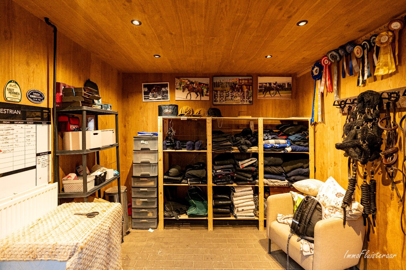 Volledig uitgeruste paardenaccommodatie op ca. 4,2 ha nabij Herentals 