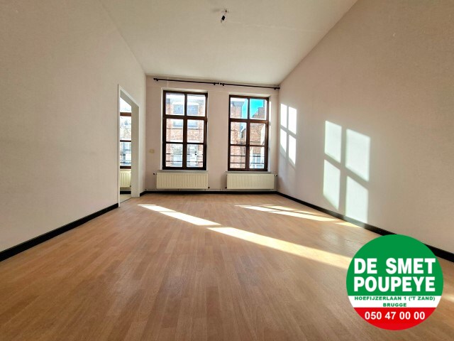 Ruim duplex appartement met tuintje 