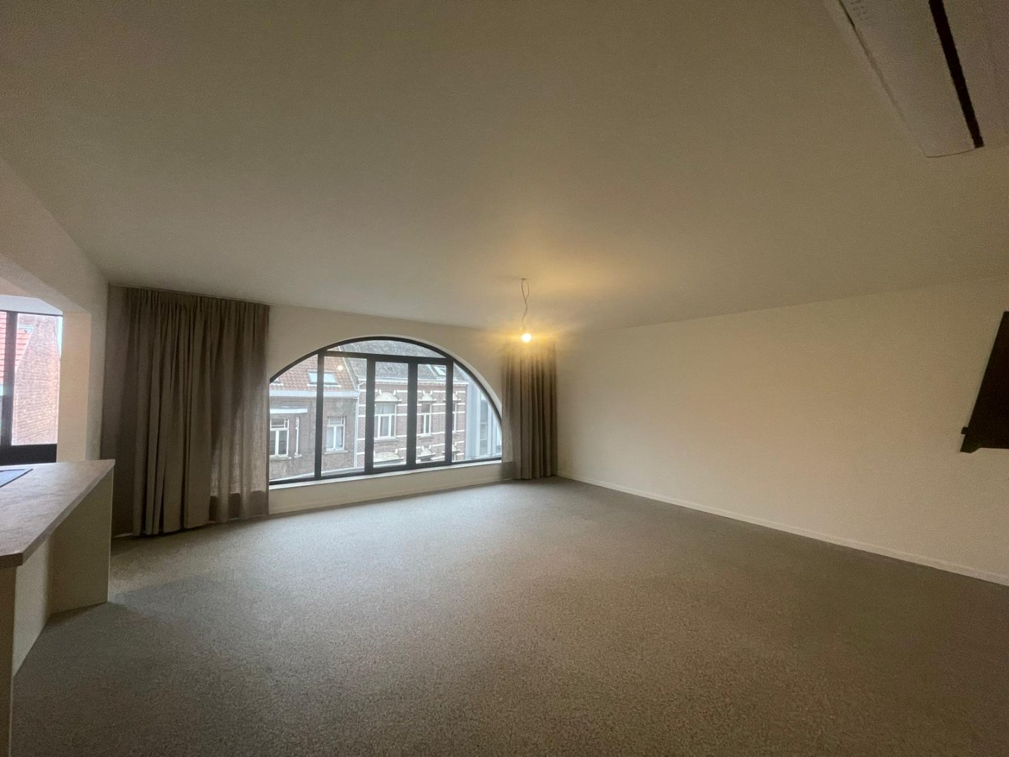 Ruim, energiezuinig appartement met 2 slaapkamers, in het centrum van Geel! 