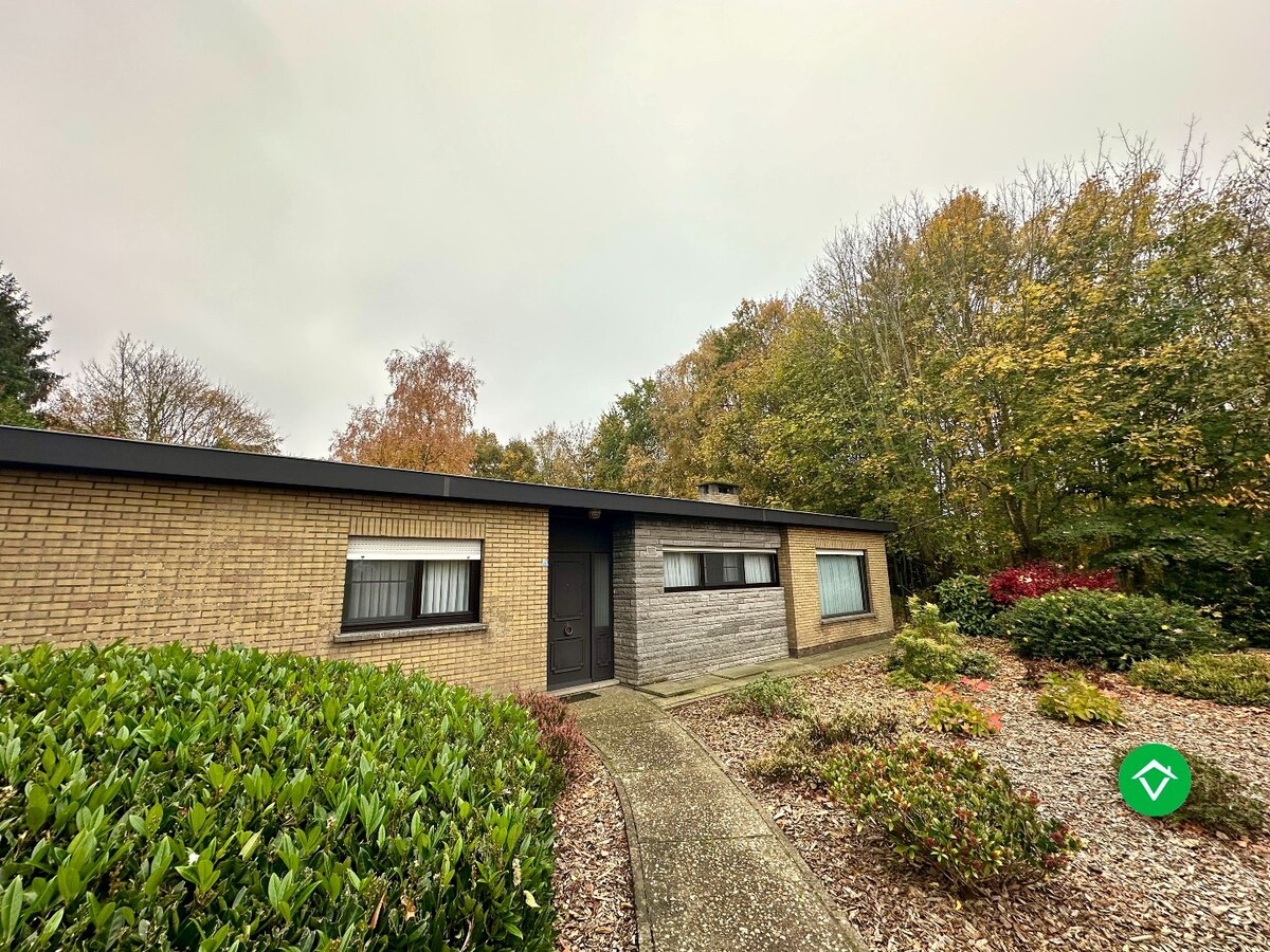 Ruime bungalow op 4140 m² met prachtige zichten en absolute rust in Torhout 