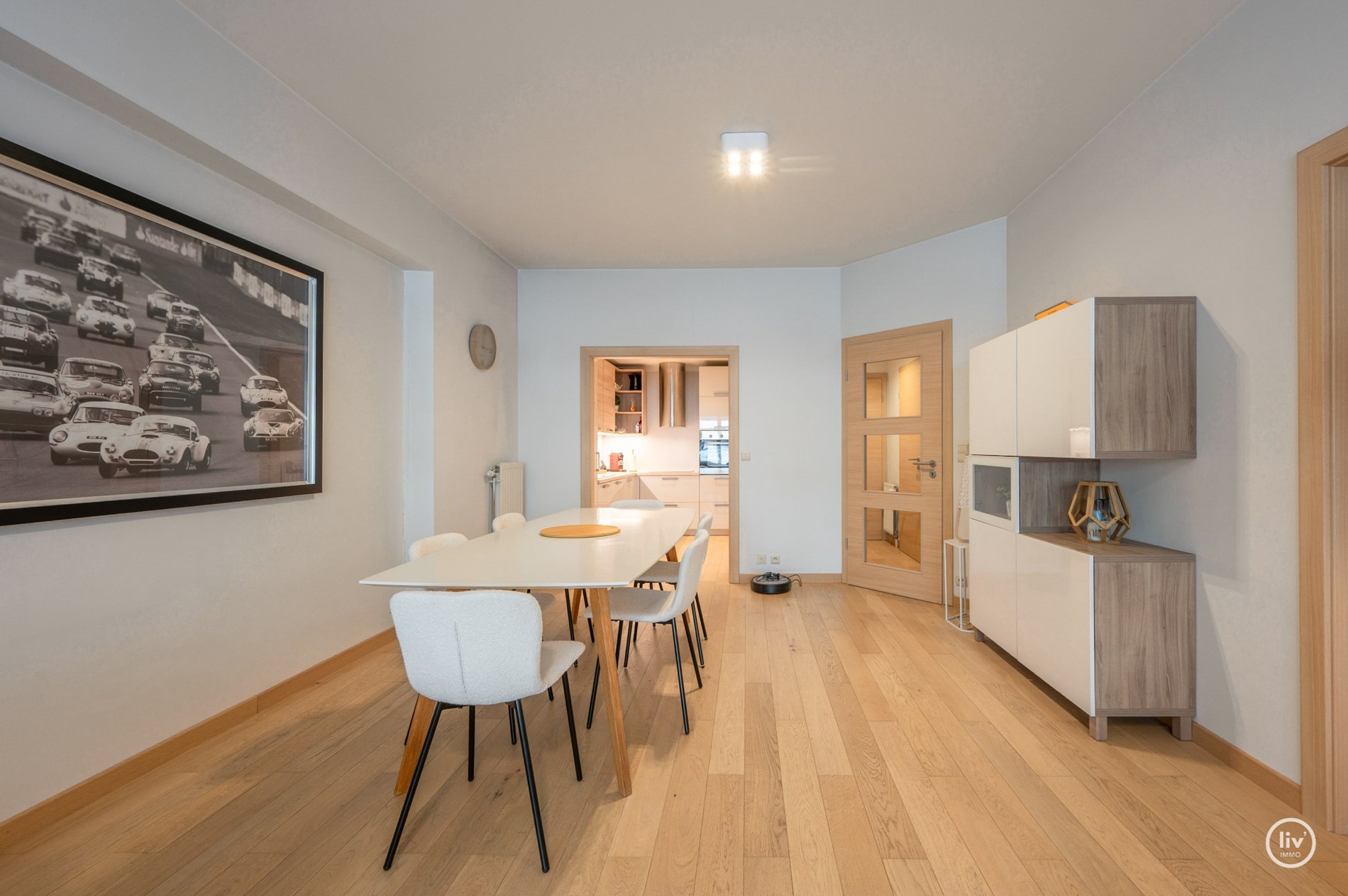 Instapklaar gelijkvloers-appartement op wandelafstand van de Zeedijk-Albertstrand. 
