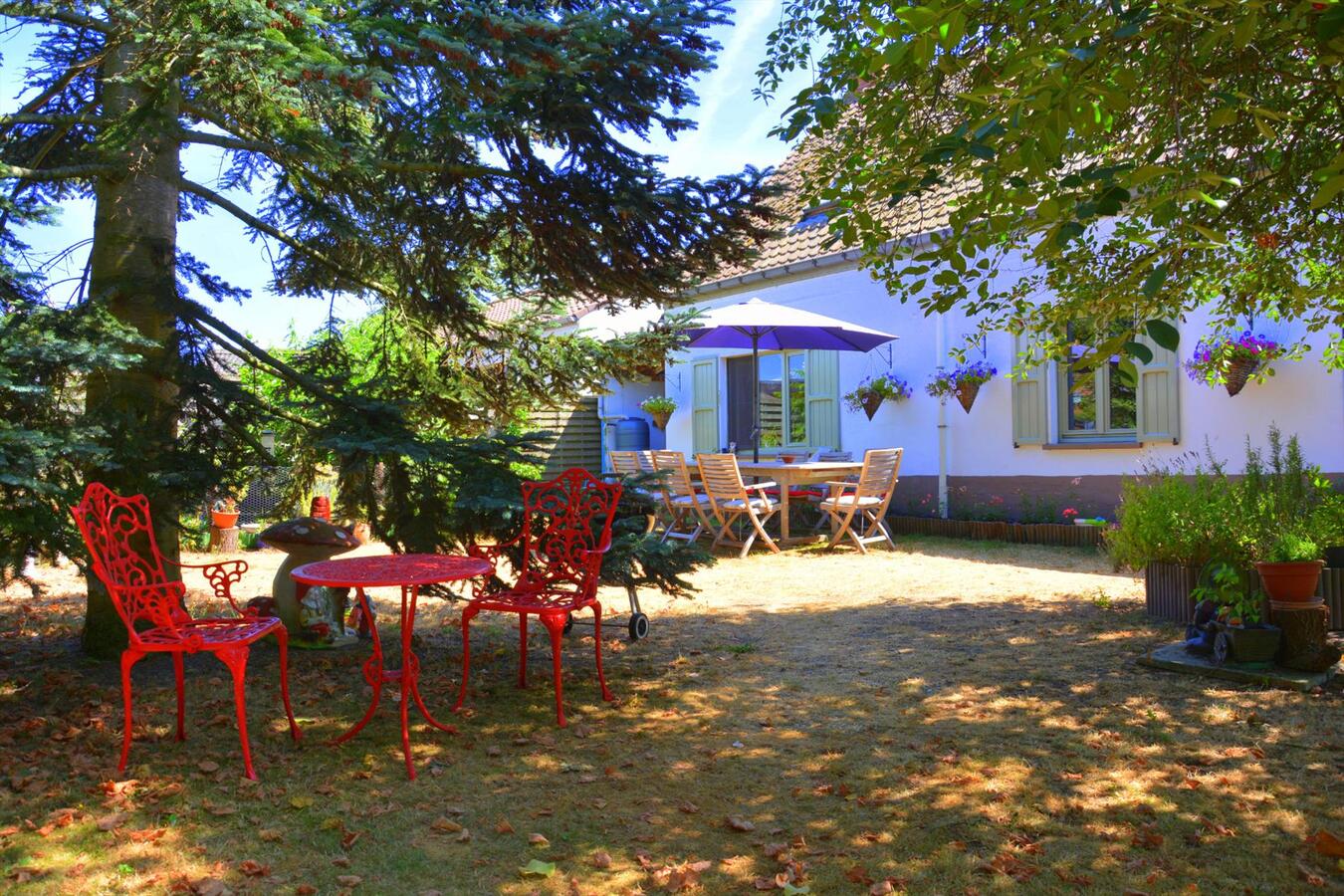 Rustig gelegen villa te Roksem 