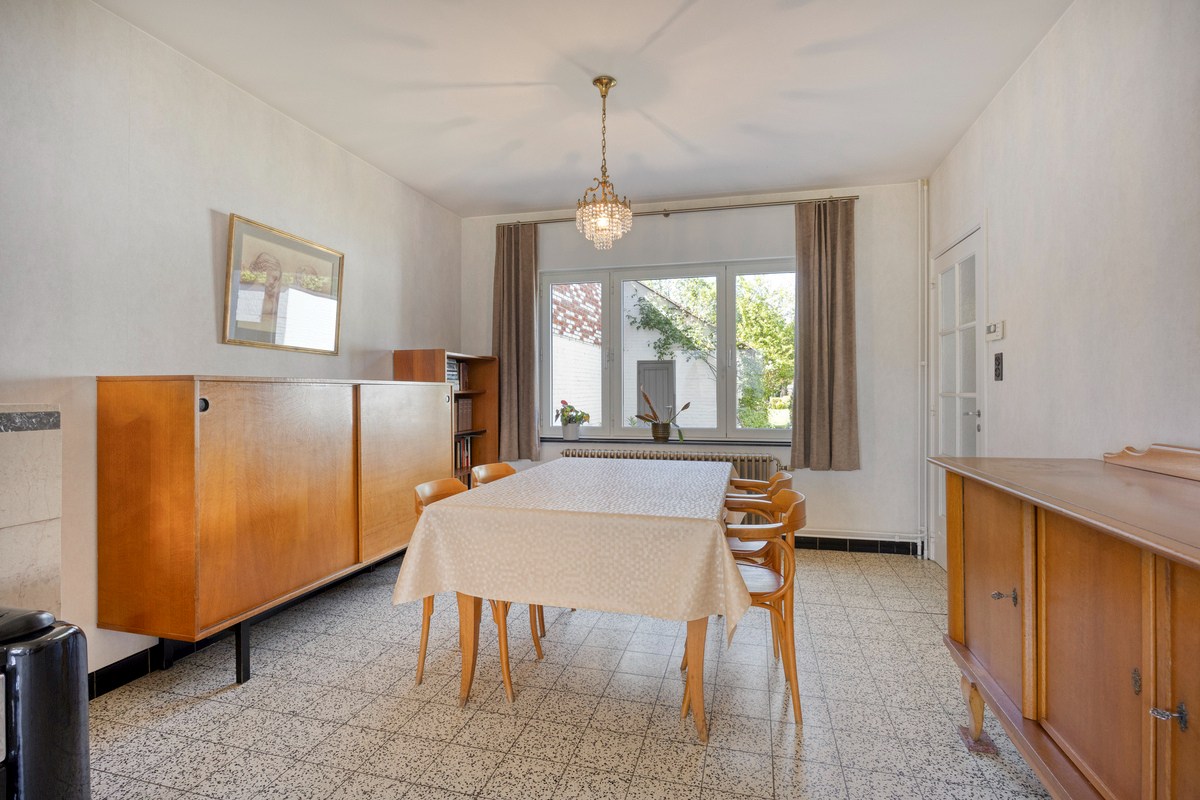 Half open bebouwing met 3 slaapkamers, zuid/west georiënteerd tuin op super ligging in Kessel-Lo! 