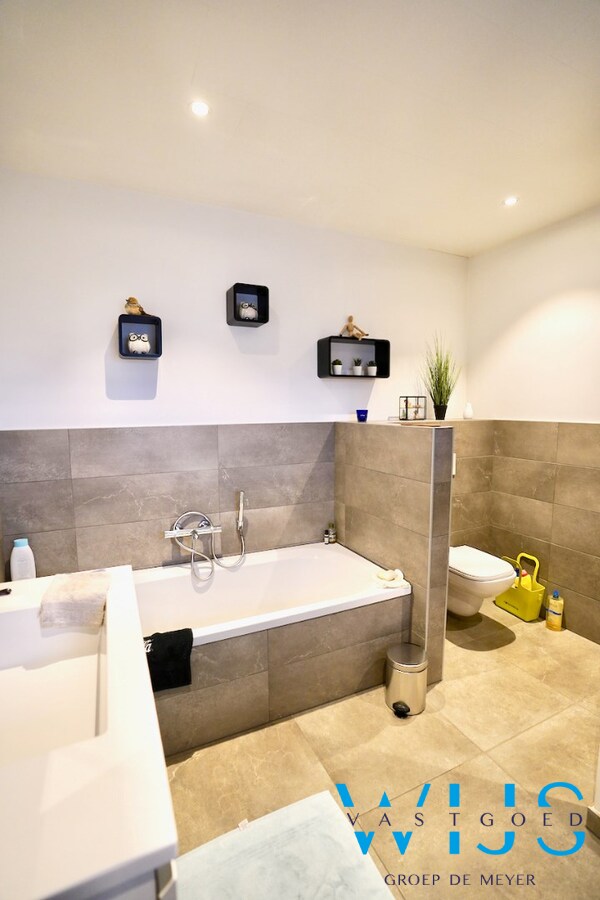 Energiezuinig woonhuis te Wippelgem ! 