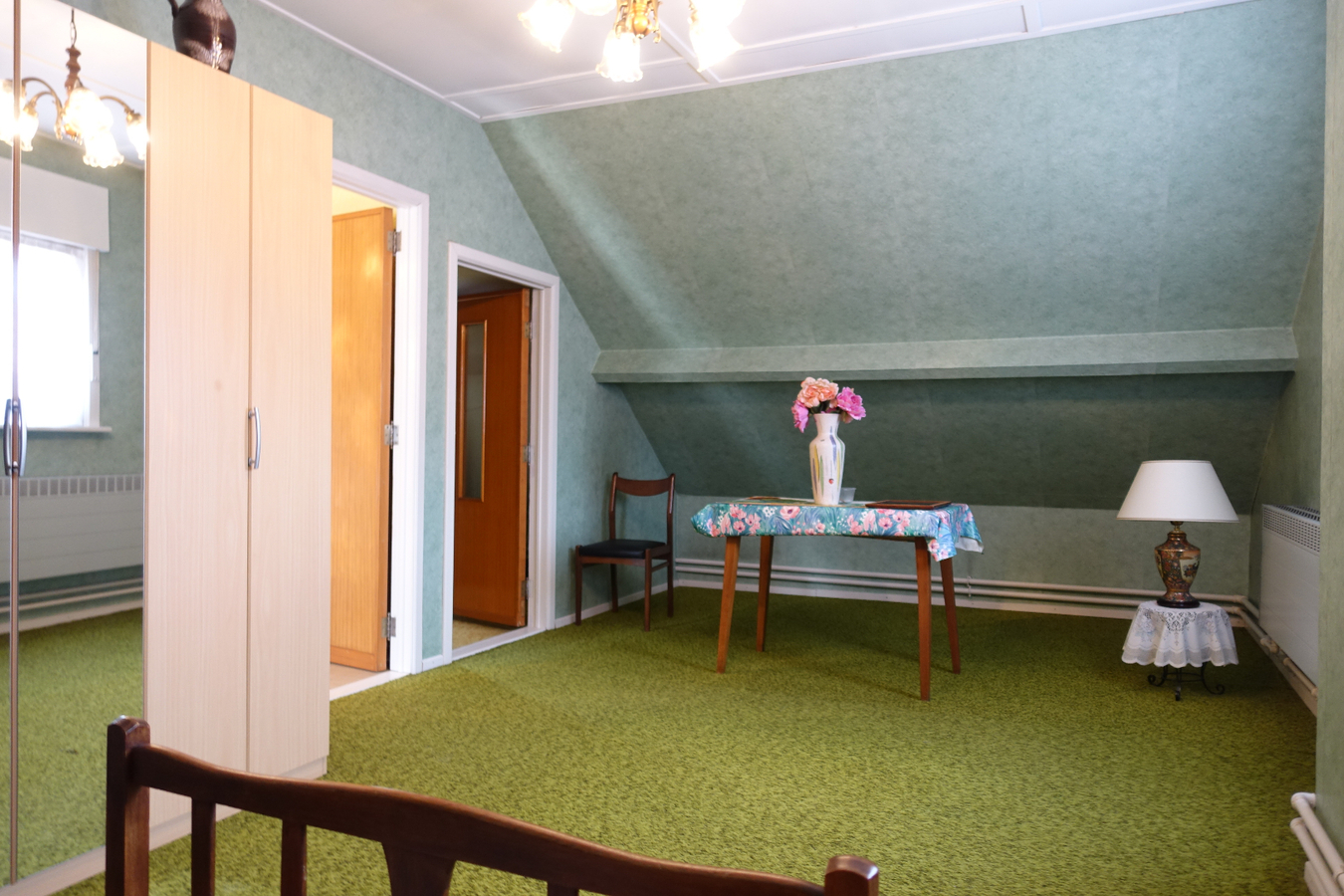 Karaktervolle villa met grote tuin op unieke locatie 