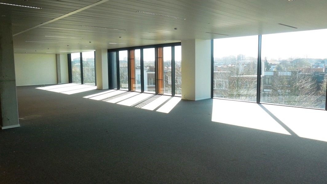 Duurzame kantoren te huur in The Link nabij station Berchem