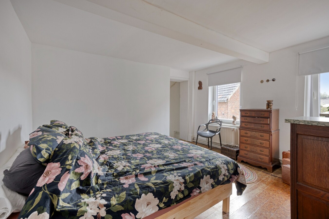 HOEVE in Hoegaarden met 5 slaapkamers (Kangoeroewoning) 