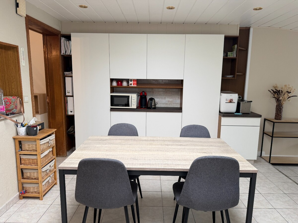 Te huur - woning met 3 slaapkamers te Merkem 
