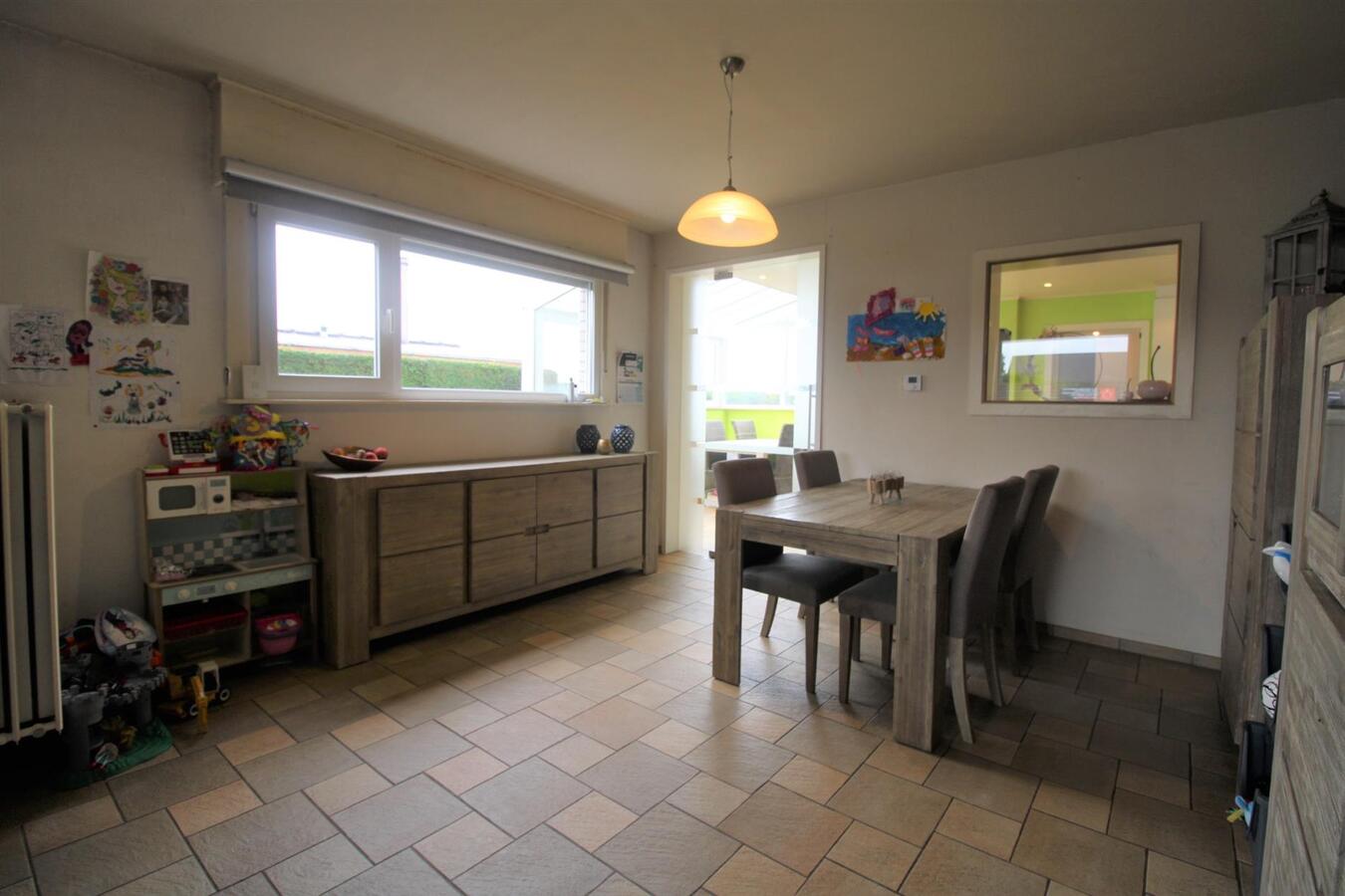 Alleenstaande woning met 3 slaapkamers te Woumen 