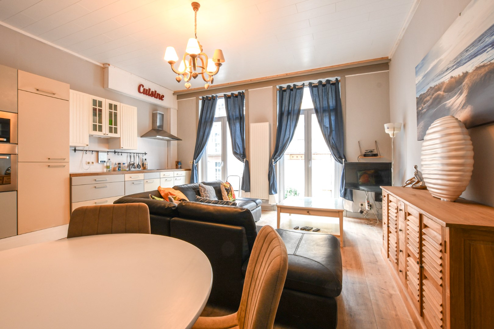 Charmante en ruime woning te koop in hartje Blankenberge - tussen de Jachthaven &amp; Grote Markt! 