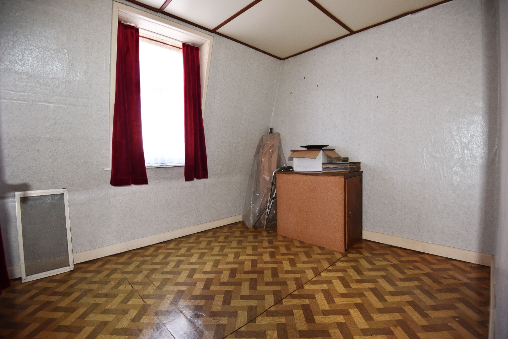 Grondig te renoveren / te slopen woning op 447m² te Maldegem 