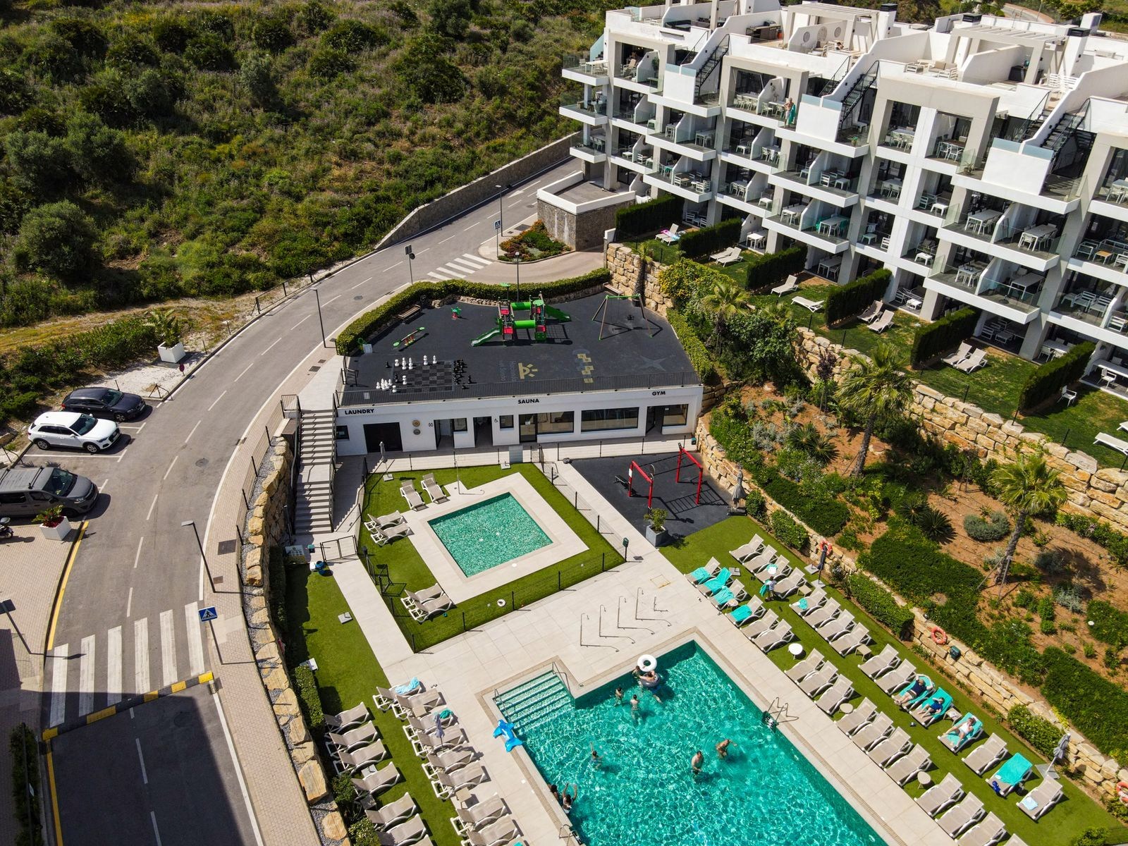 Hacienda el Sueño - Elegante 3-Slaapkamer Appartement met Panoramisch Terras, Zeezicht en Toeristenhuurlicentie 
