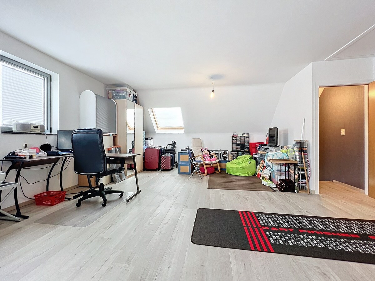 Toffe, energiezuinige HOB met tuin nabij centrum Sint-Lievens-Houtem 