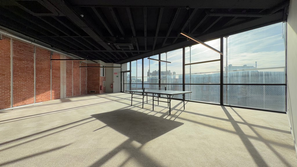 Instapklare kantoren te huur in Hardy Building te Antwerpen