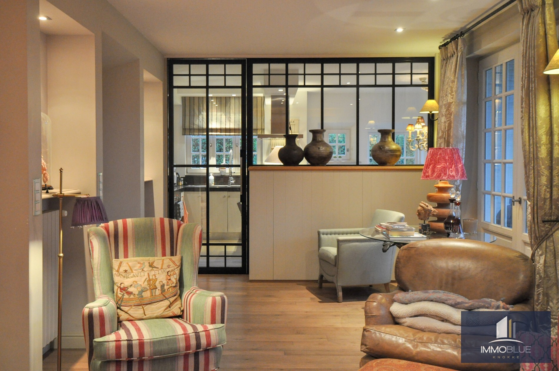 Une villa de charme située dans un quartier résidentiel calme. 