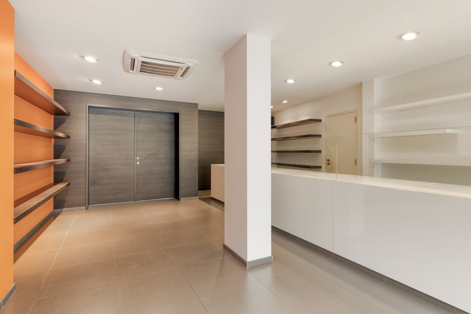 Super gelegen handelspand met garage in Heverlee! - totale oppervlakte +/- 280 m² + kelder 