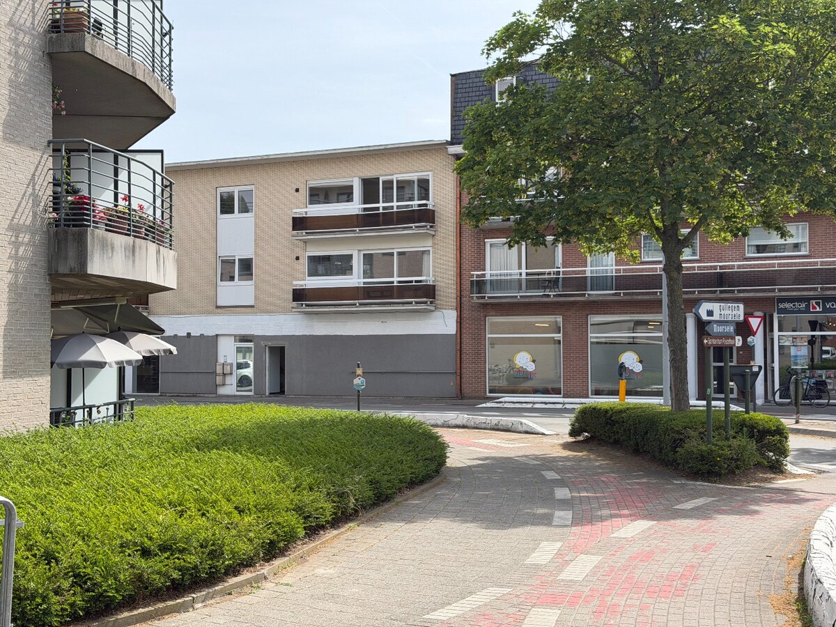 Fantastisch superruim leefappartement in hartje van Gullegem ! *** NONO INSPIRED *** 