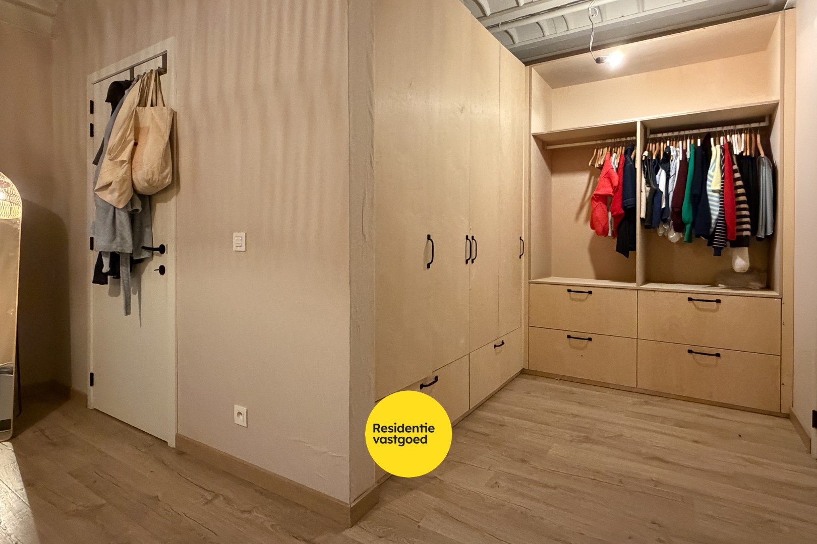 Unieke woning in voormalige borstelfabriek - karakter en comfort in perfecte harmonie! 