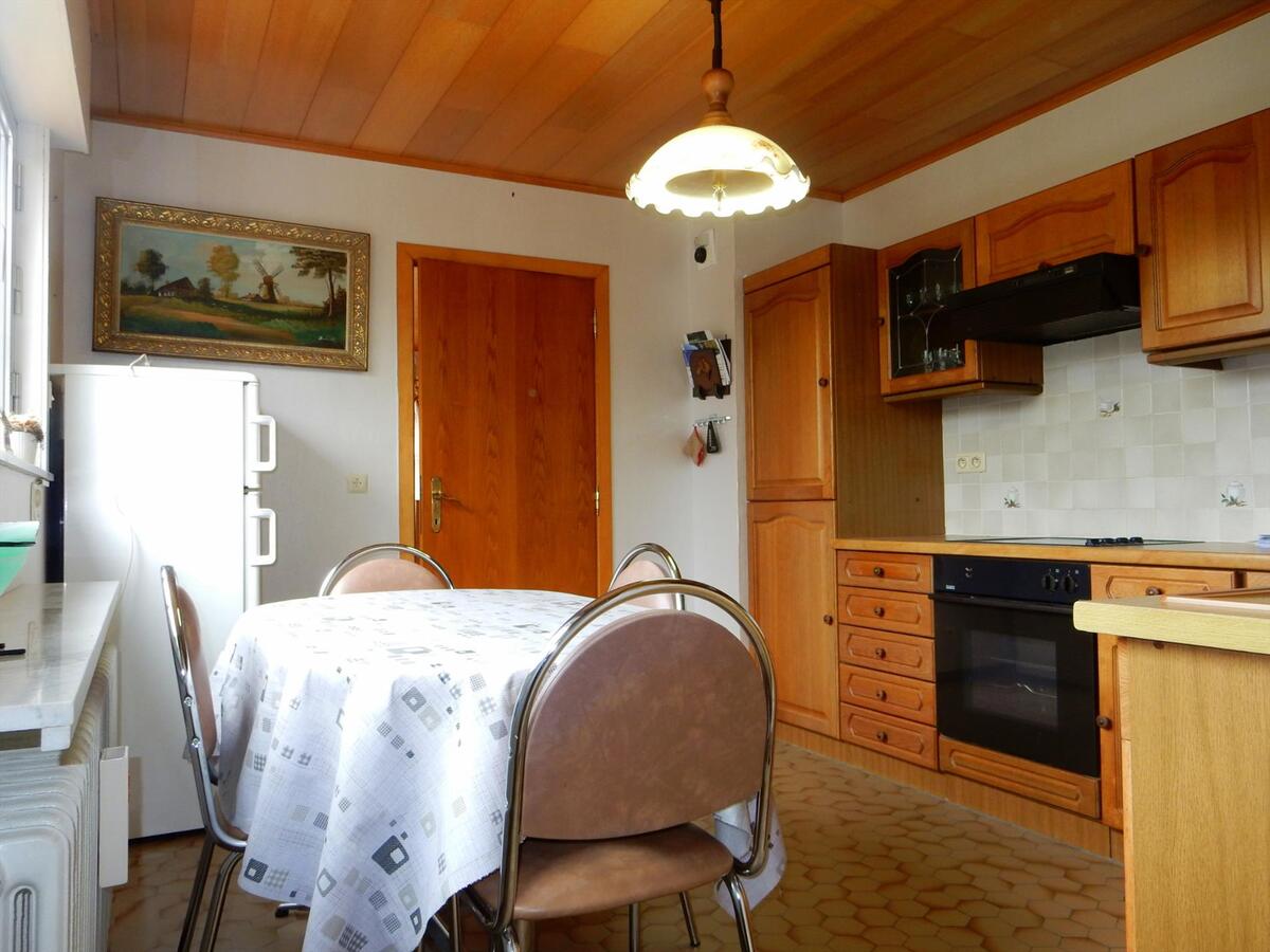 Ruime bungalow met grote zonnige tuin 