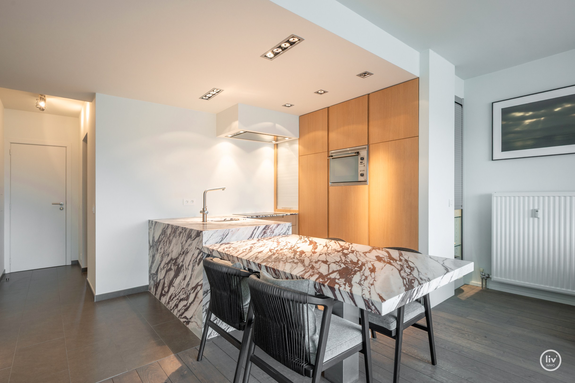 Gezellig 1 slaapkamerappartement mooi gerenoveerd op een topligging in de Kustlaan te Knokke. 