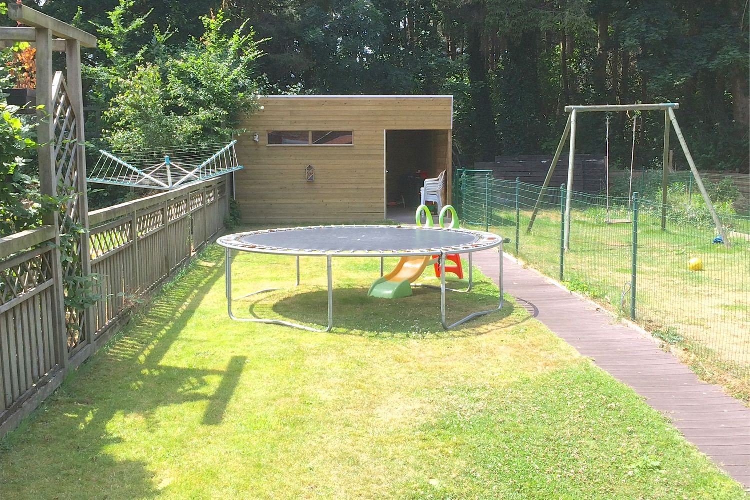 Schitterende woning op toplocatie, met tuin en 4 slaapkamers 